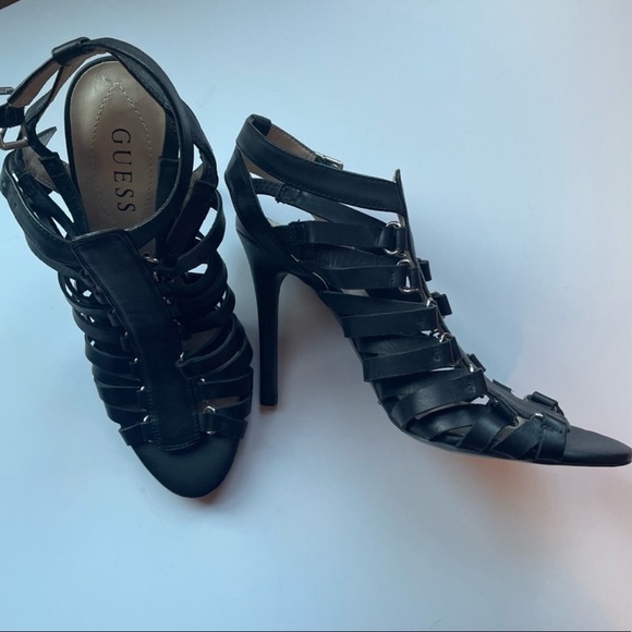 Size 8.5 Guess Sandal Shoes - Picture 2 of 6